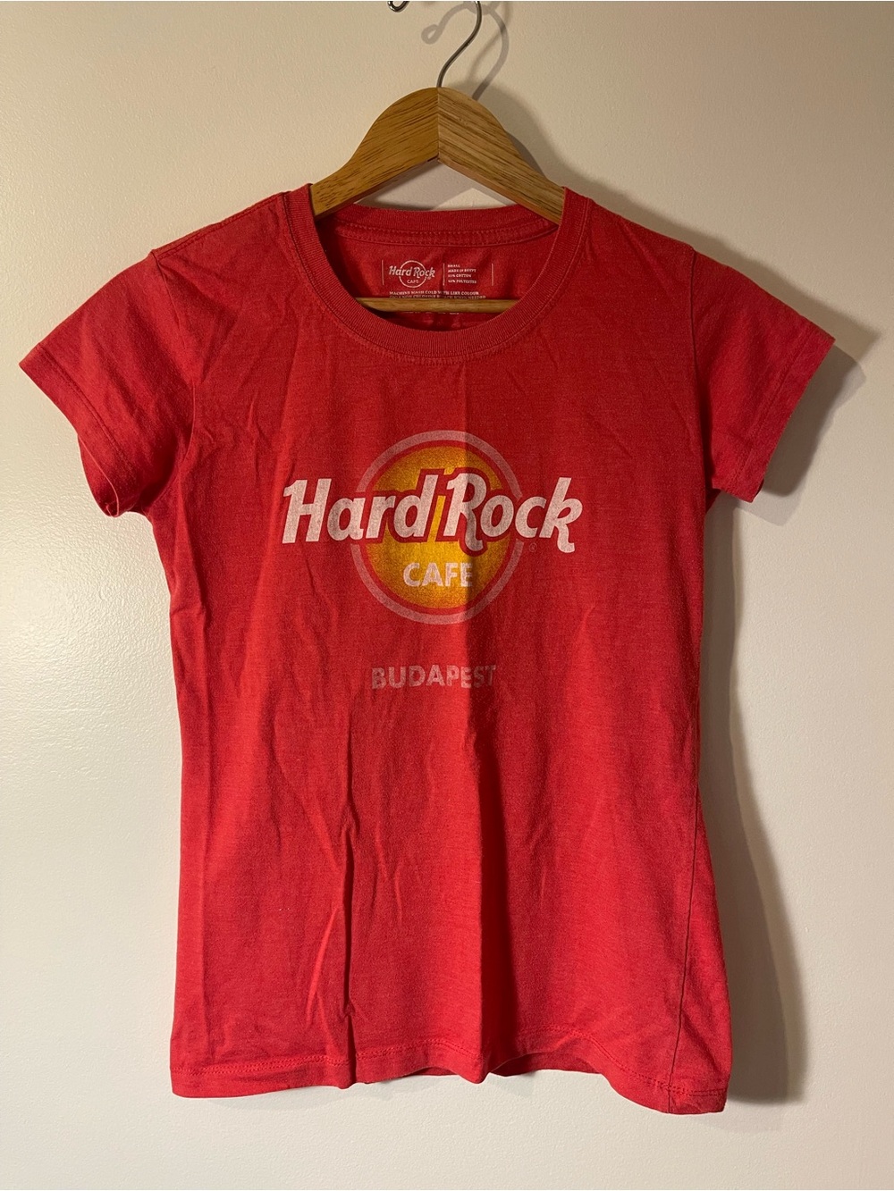 Hard Rock Cafe Budapest Coral Red Graphic Short Sleeve T-Shirt S